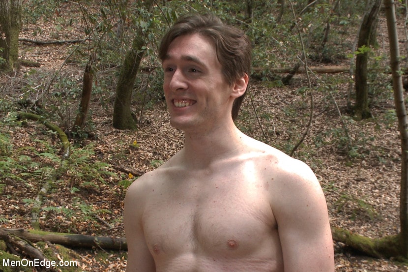 Kink Men 'Bi stud bound and edged in the forrest' starring Dirk Wakefield (Photo 4)