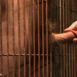 Dirk Caber in 'Kink Men' Caged and fucked like an animal (Thumbnail 8)