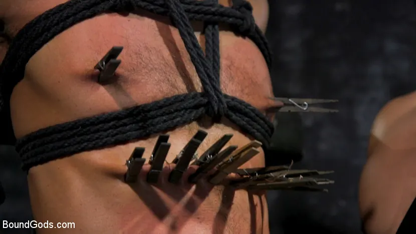 Kink Men 'Dillon Diaz serves The House' starring Arad Winwin (Photo 12)