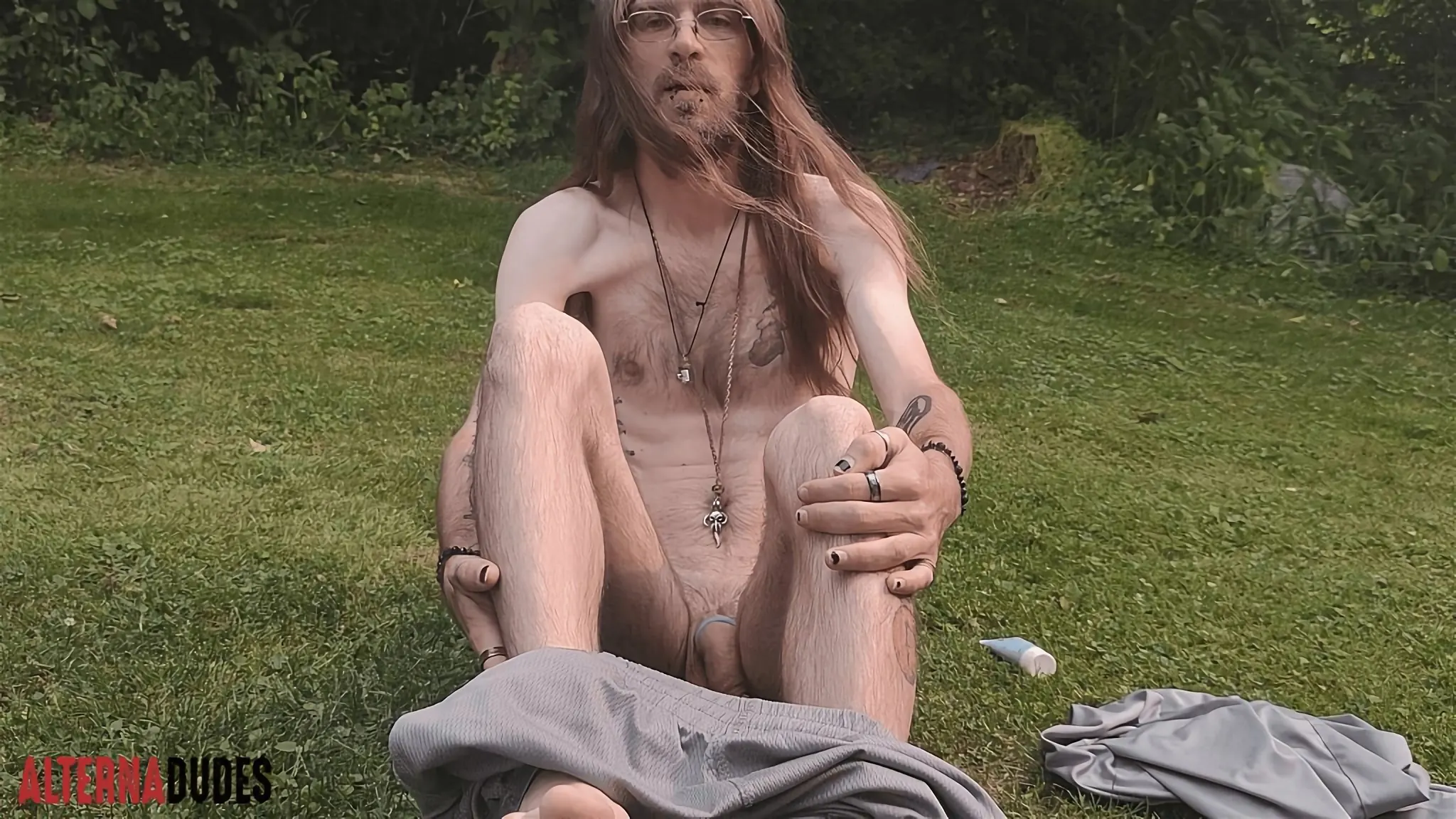 Kink Men 'Backyard Nut' starring Bearded Squirrel (Photo 30)