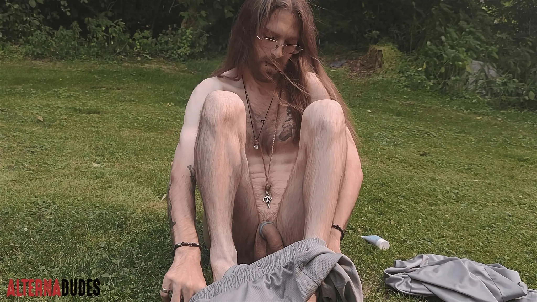 Kink Men 'Backyard Nut' starring Bearded Squirrel (Photo 31)