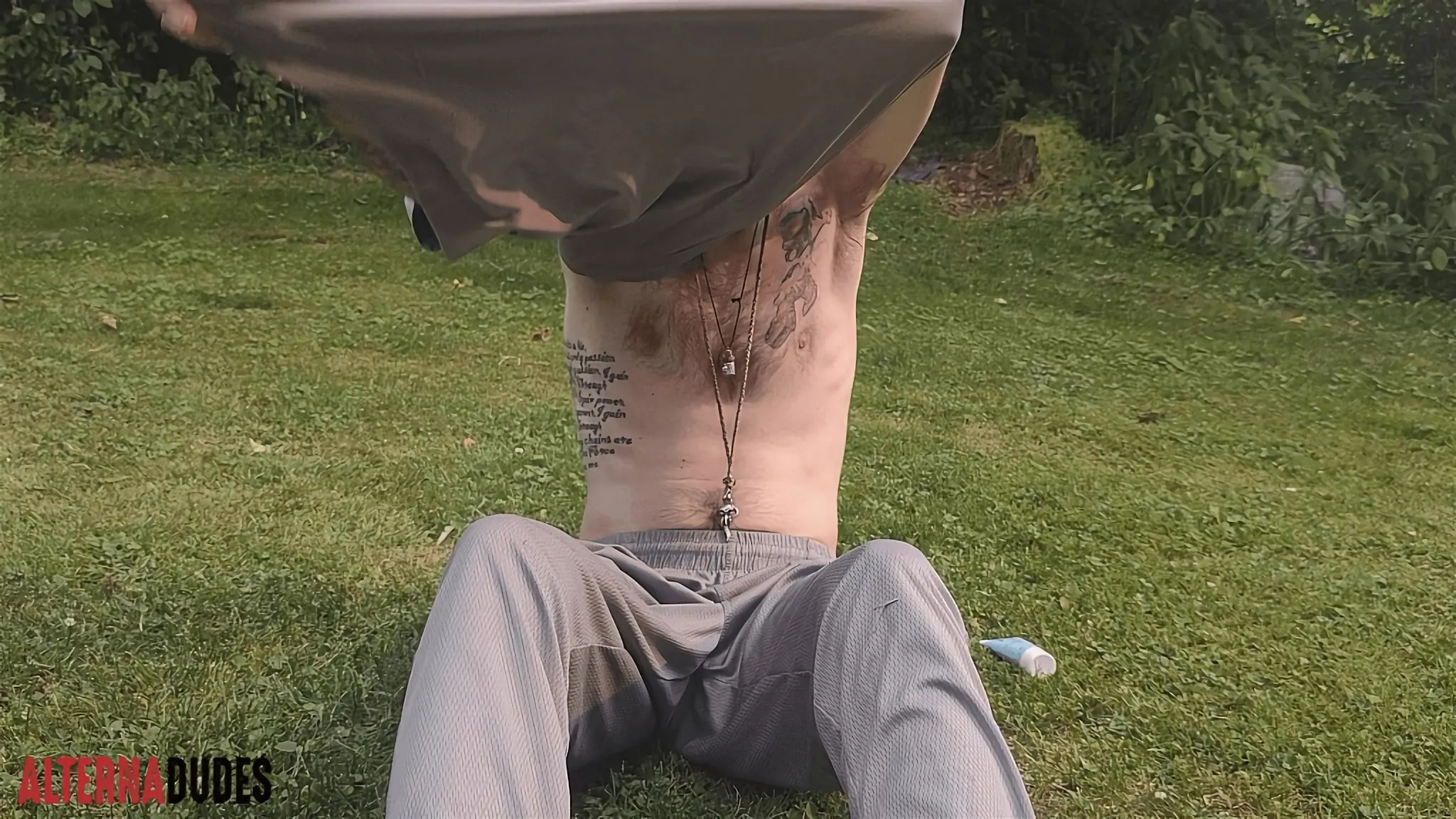 Kink Men 'Backyard Nut' starring Bearded Squirrel (Photo 35)