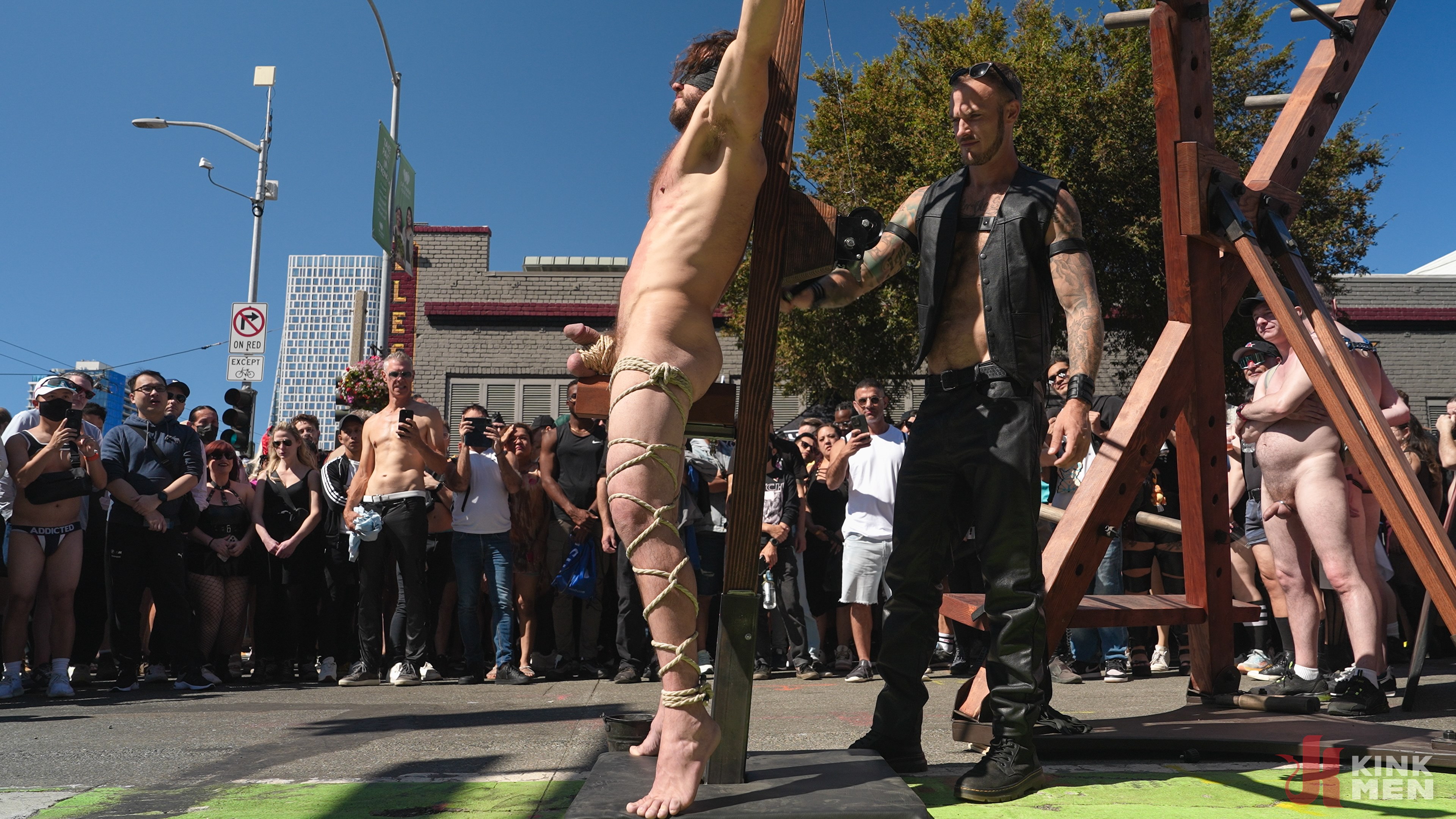 Kink Men 'Folsom Street Fair 2024, Part One' starring Buck Richards (Photo 7)