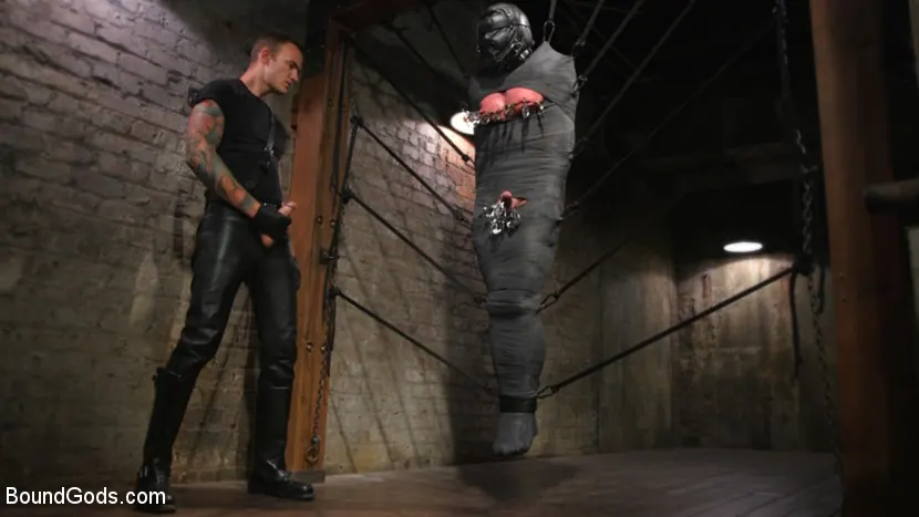 Kink Men 'Derek Pain vs Christian Wilde' starring Christian Wilde (Photo 10)