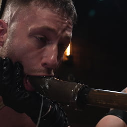 Colt Spence in 'Kink Men' Serve My Cock (Thumbnail 5)