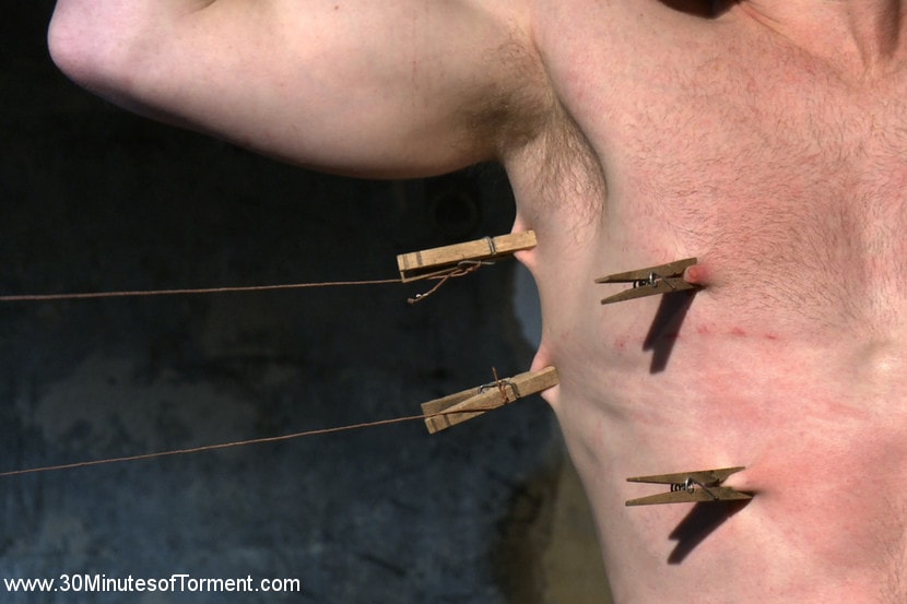 Kink Men 'takes the ultimate challenge and begs for more!' starring Damien Moreau (Photo 5)