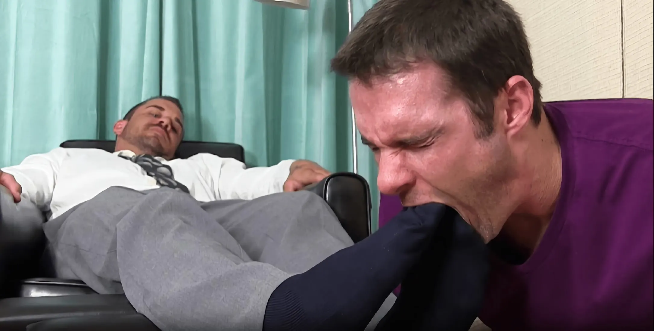 Kink Men 'Professor Darin Worshiped' starring Darin Silvers (Photo 5)