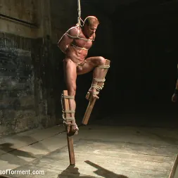 Derek Pain in 'Kink Men' Indestructible Derek Pain - The Chair, The Pit, and The Water Chamber (Thumbnail 15)