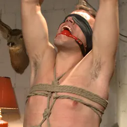 Derek Scott in 'Kink Men' Arrogant techie dominated and revenge fucked by his spiteful coworker (Thumbnail 15)