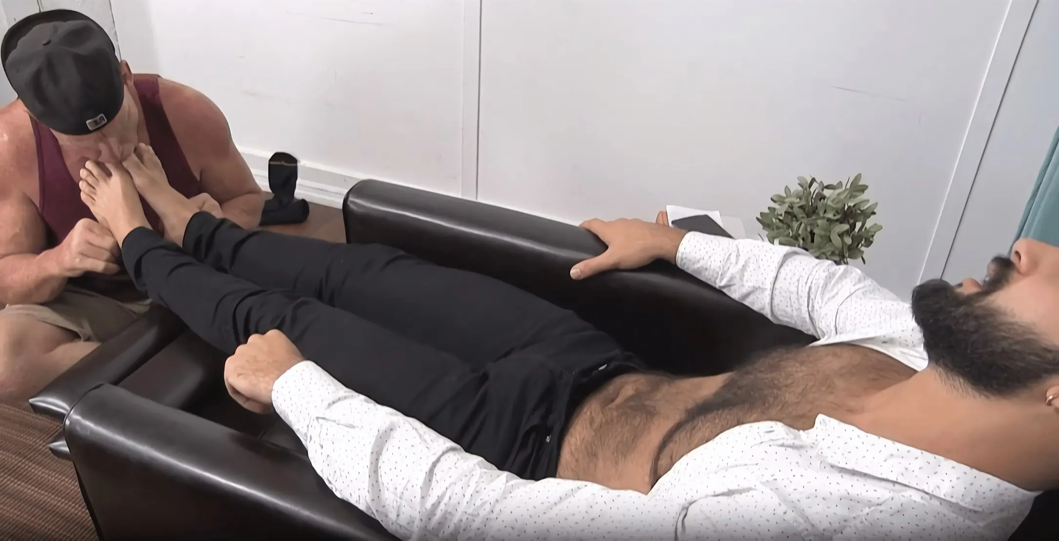 Kink Men 'Gabriel's Feet and Socks Worshiped' starring Dev Michaels (Photo 5)