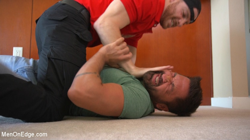 Kink Men 'Delivery Gone Wrong - Uncut Stud Gets Edged By the Pizza Delivery Guy' starring Dominic Pacifico (Photo 3)