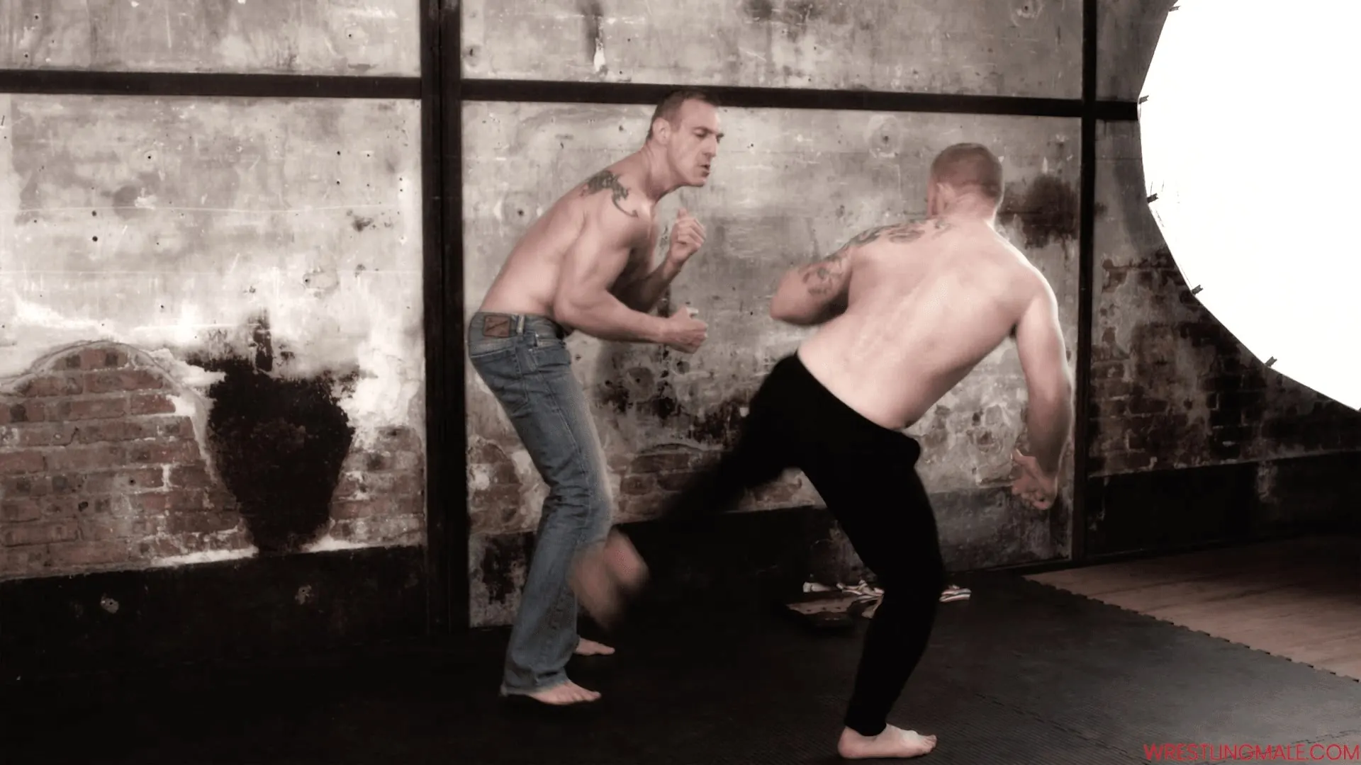 Kink Men 'Paris Deal 2 for Roy ' Custom' starring Etienne Erik (Photo 22)