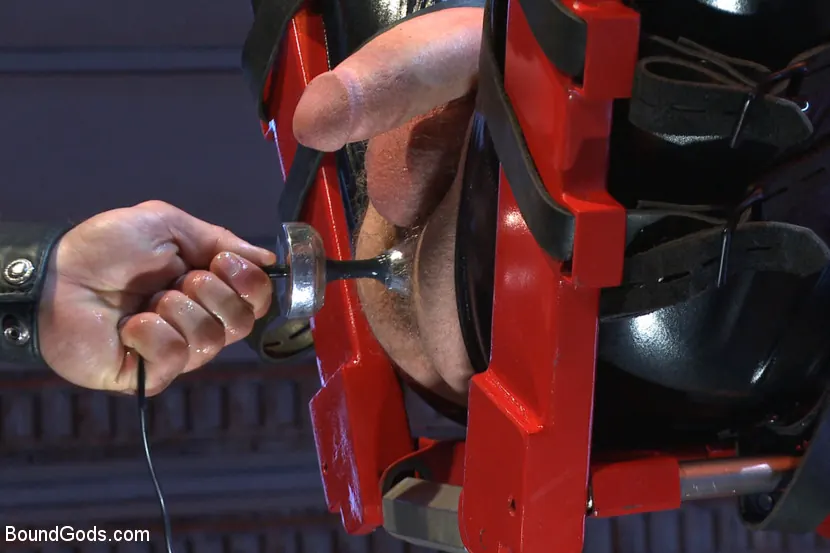 Kink Men 'The Onyx Converter - The Onyx vs The Redz Series' starring Jaxton Wheeler (Photo 17)