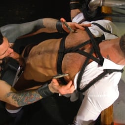 Jessie Colter in 'Kink Men' Teddy Bryce Slams Jessie Colter at the Powerhouse Bar (Thumbnail 5)