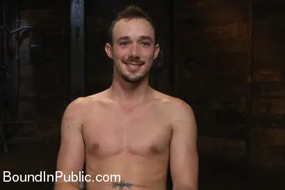 Kink Men 'Stud in a metal cage is fucked by horny bar patrons' starring Kirk Cummings (Photo 10)