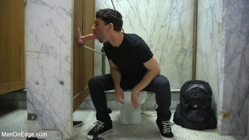 Kink Men 'Hot Stud Trapped at the Glory Hole' starring Kyler Ash (Photo 4)