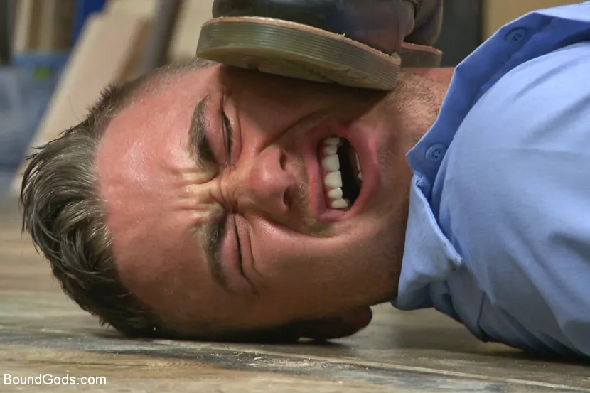 Kink Men 'Time for you to learn your lesson punk!' starring Leo Sweetwood (Photo 11)