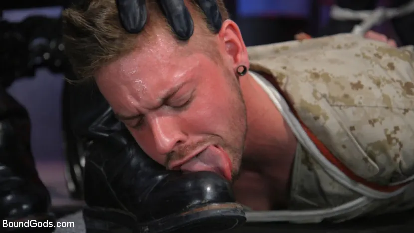 Kink Men 'Yankee Doodle Daddy' starring Lukas Tyler (Photo 7)