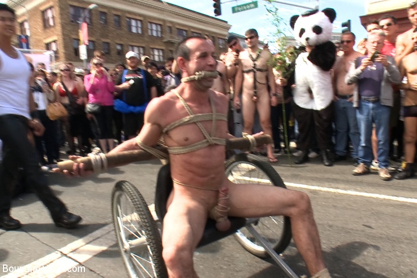 Kink Men 'Naked Pandas Trick or Treat - Just in time for Halloween' starring Master Avery (Photo 12)