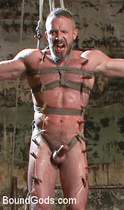 Kink Men 'Men On The Prowl' starring Morgan Black (Photo 12)