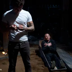 Parker London in 'Kink Men' The Grave Robber - Halloween Update (Thumbnail 2)