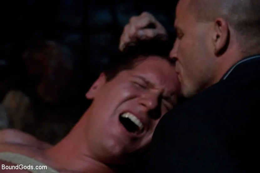 Kink Men 'The Grave Robber - Halloween Update' starring Parker London (Photo 13)