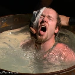 Patrick Knight in 'Kink Men' Head Buzzed, Ass Stretched and Water Tormented to The Extreme (Thumbnail 10)