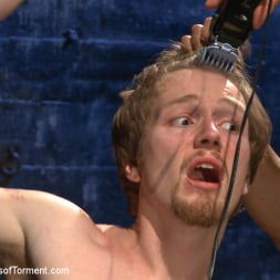 Patrick Knight in 'Kink Men' Head Buzzed, Ass Stretched and Water Tormented to The Extreme (Thumbnail 19)