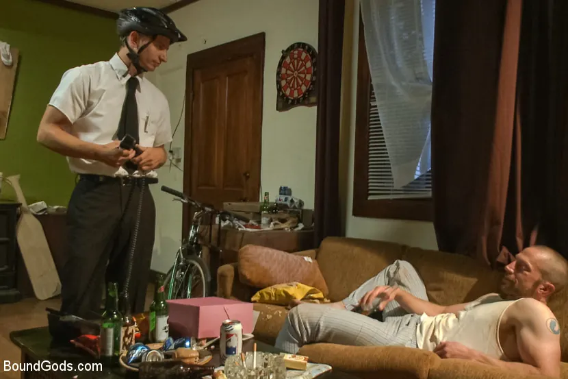 Kink Men 'The Door to Door Missionary' starring Randall O'Reilly (Photo 3)