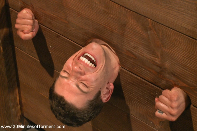 Kink Men 'Straight stud gets his ass tormented by a cock for the very first time' starring Reed Jameson (Photo 3)