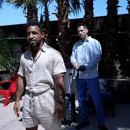 Roman Todd in 'Kink Men' Adventure Oasis: Roman Todd and Rodrigo Amore (Thumbnail 3)