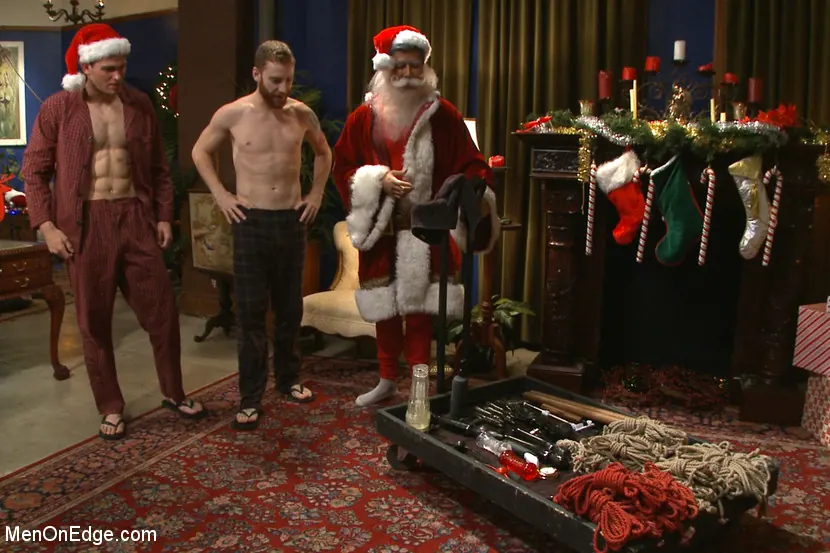 Kink Men 'Happy Holidays Live Shoot - Vanta Claus brings two gifts for you!' starring Sebastian Keys (Photo 7)