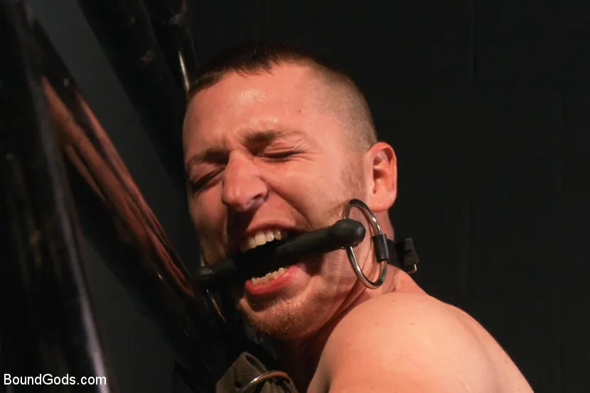 Kink Men 'Christian Wilde and a new sub' starring Travis Irons (Photo 20)