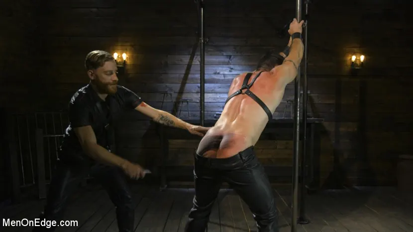 Kink Men 'Submits' starring Trenton Ducati (Photo 11)