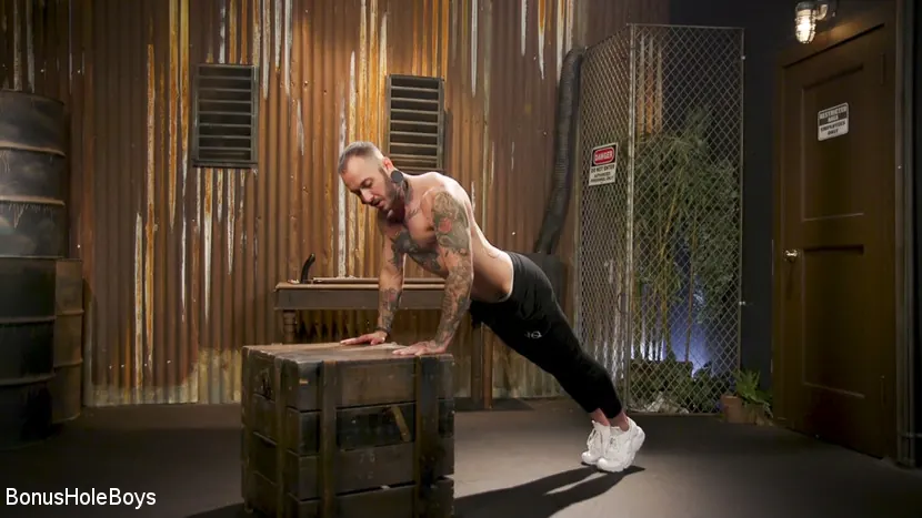 Kink Men 'FTM Muscle Boy Gets Wet For The Gym' starring Viktor Belmont (Photo 2)