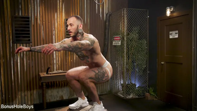 Kink Men 'FTM Muscle Boy Gets Wet For The Gym' starring Viktor Belmont (Photo 20)