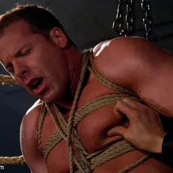 Vince Ferelli in 'Kink Men' The Bodybuilders and The Onyx (Thumbnail 9)