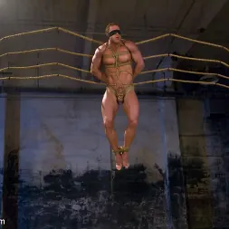 Vince Ferelli in 'Kink Men' The Bodybuilders and The Onyx (Thumbnail 15)