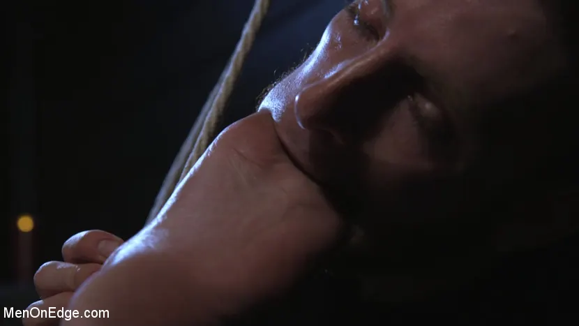 Kink Men 'gets plugged and edged in full suspension' starring Wesley Woods (Photo 11)