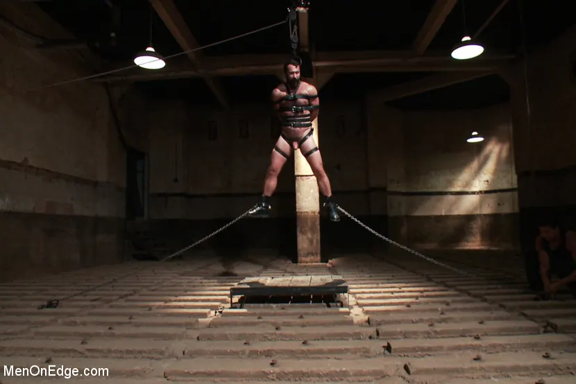 Kink Men 'Wilfred Knight - Post Orgasm Torment in Mid Air' starring Wilfried Knight (Photo 6)