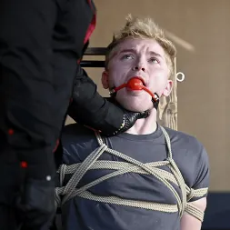 Zacc Andrews in 'Kink Men' The Barback: Gunnar Stone Takes Zacc Andrews Rough! (Thumbnail 5)