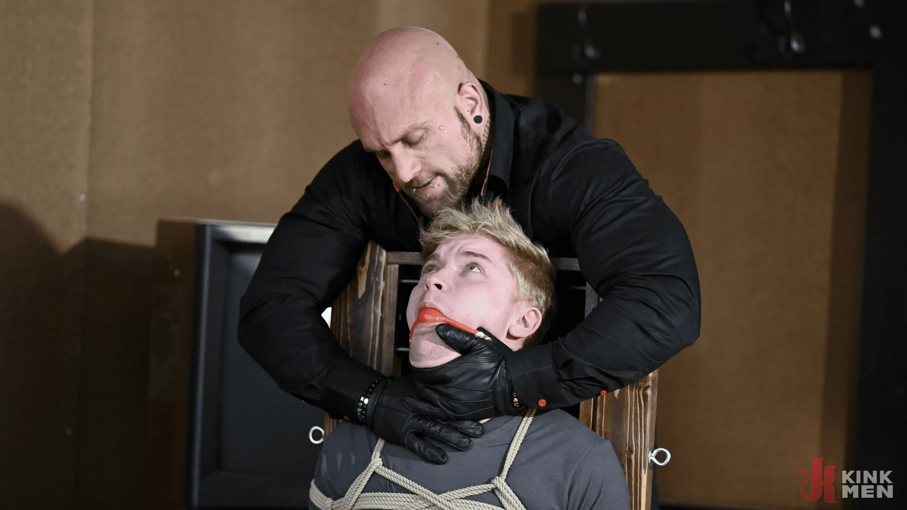 Kink Men 'The Barback: Gunnar Stone Takes Zacc Andrews Rough!' starring Zacc Andrews (Photo 7)