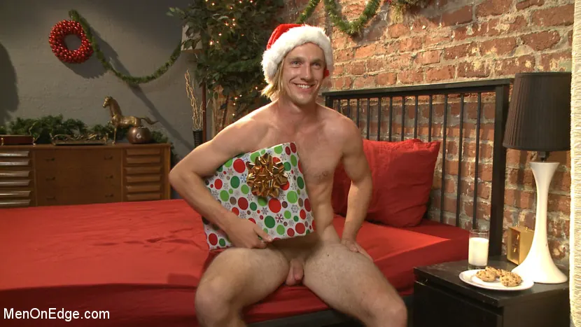 Kink Men 'Straight hunk gets an edging surprise for the holidays!' starring Zach Clemens (Photo 10)